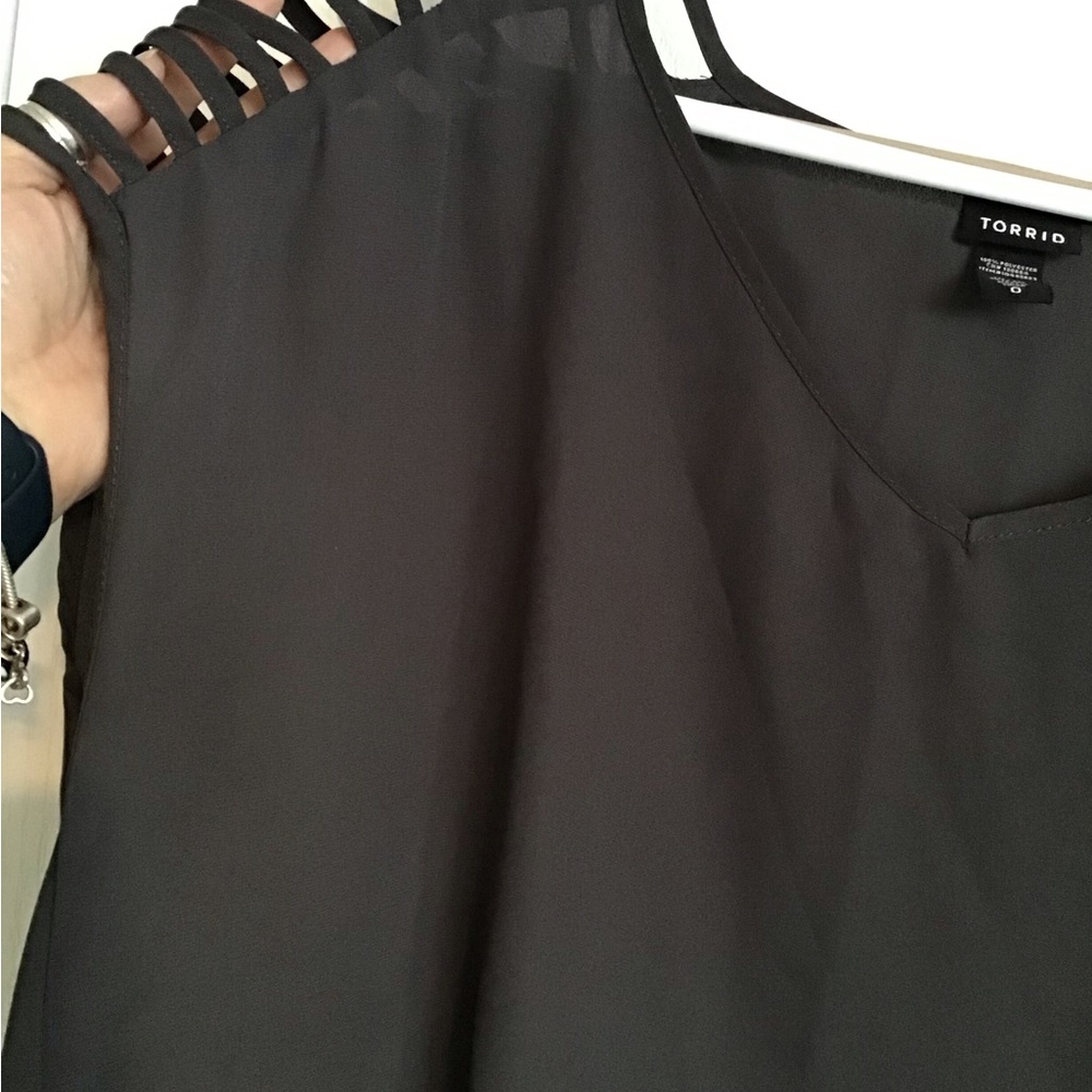 Plus Size Torrid Top - Picture 4 of 4